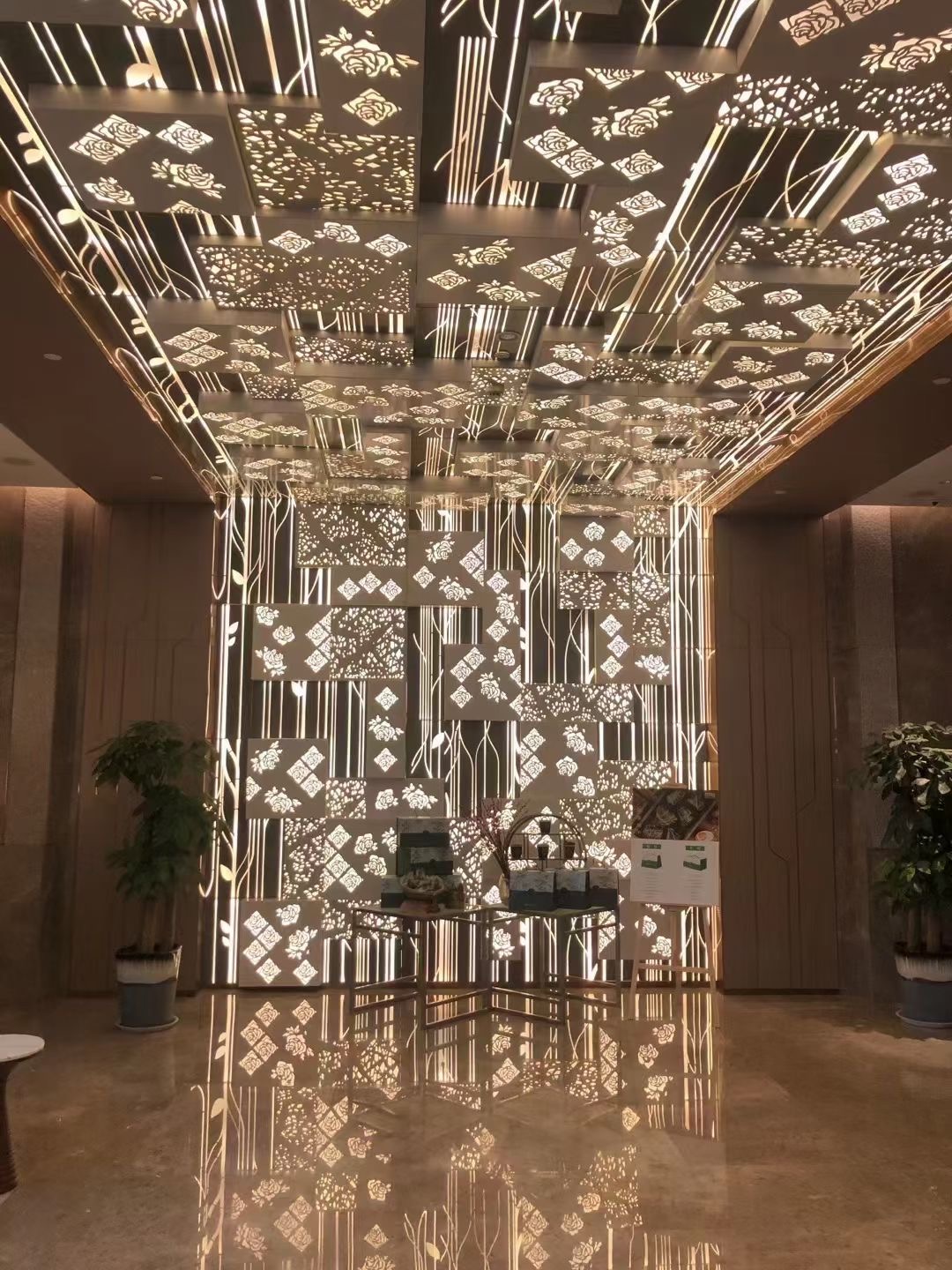 室內墻體鋁單板